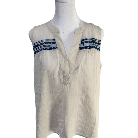 Banana Republic Embroidered Top - Picture 4 of 7